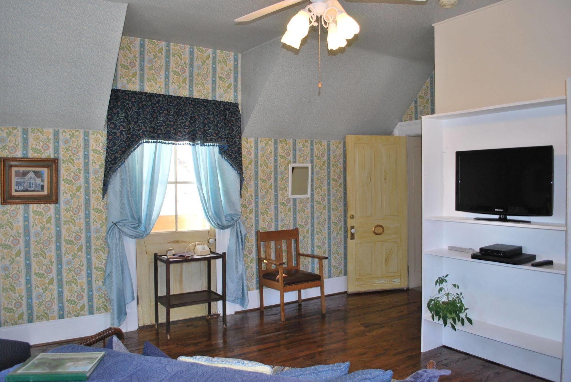 The Cottage At 241 North St. George Exterior photo